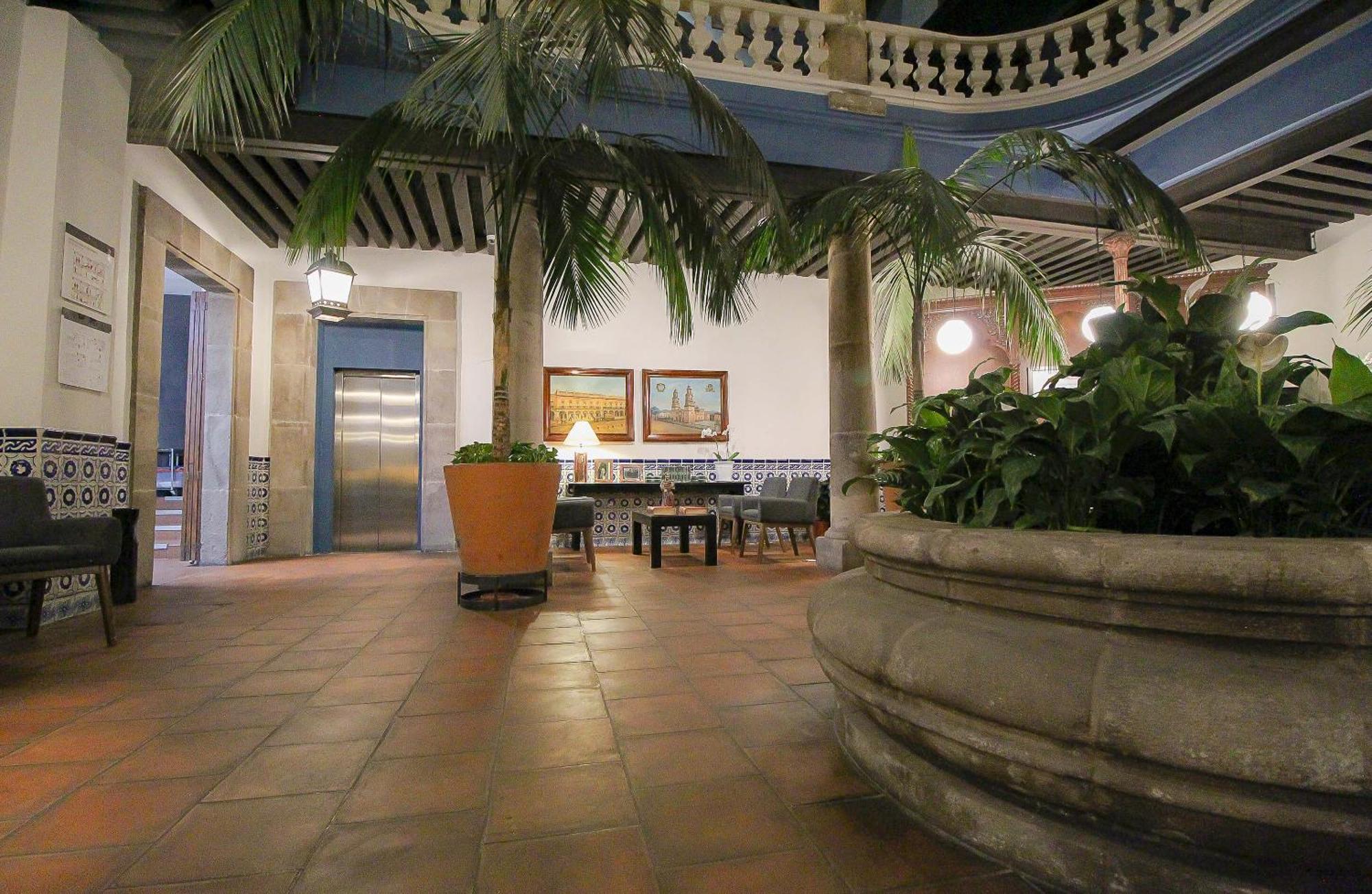 Hotel Casino Морелія Екстер'єр фото