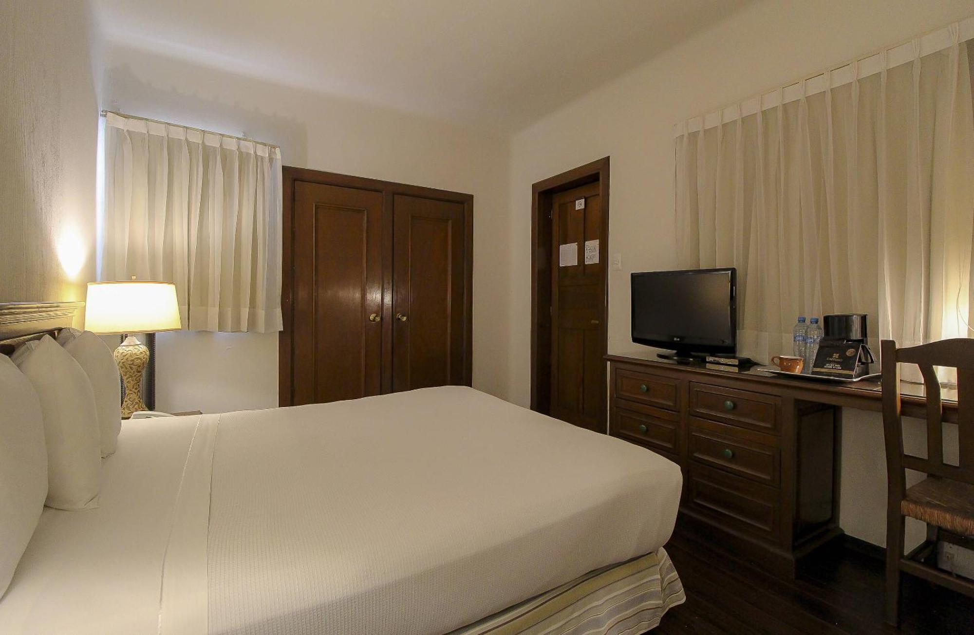 Hotel Casino Морелія Екстер'єр фото